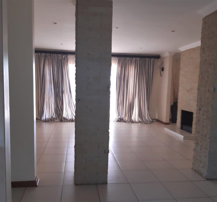 To Let 4 Bedroom Property for Rent in Dan Pienaar Free State